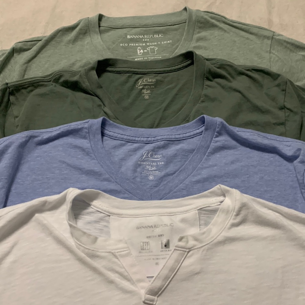 A set of four JCrew and Banana Republic men’s t-shirts size medium.